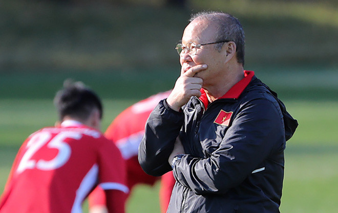 HLV Park Hang Seo sẽ tập trung cho công việc của U22 Việt Nam sau khi các trận đấu của tuyển Việt Nam tại Vòng loại thứ 2 World Cup 2022 bị lùi sang năm 2021 vì COVID-19.