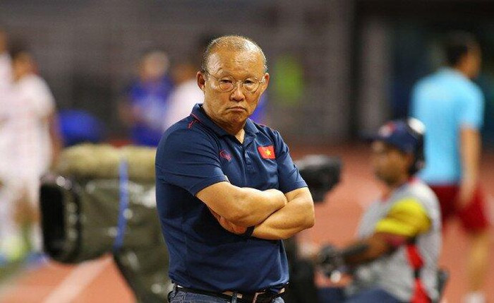 HLV Park Hang Seo chưa thể tập trung đội tuyển Việt Nam do dịch COVID-19.