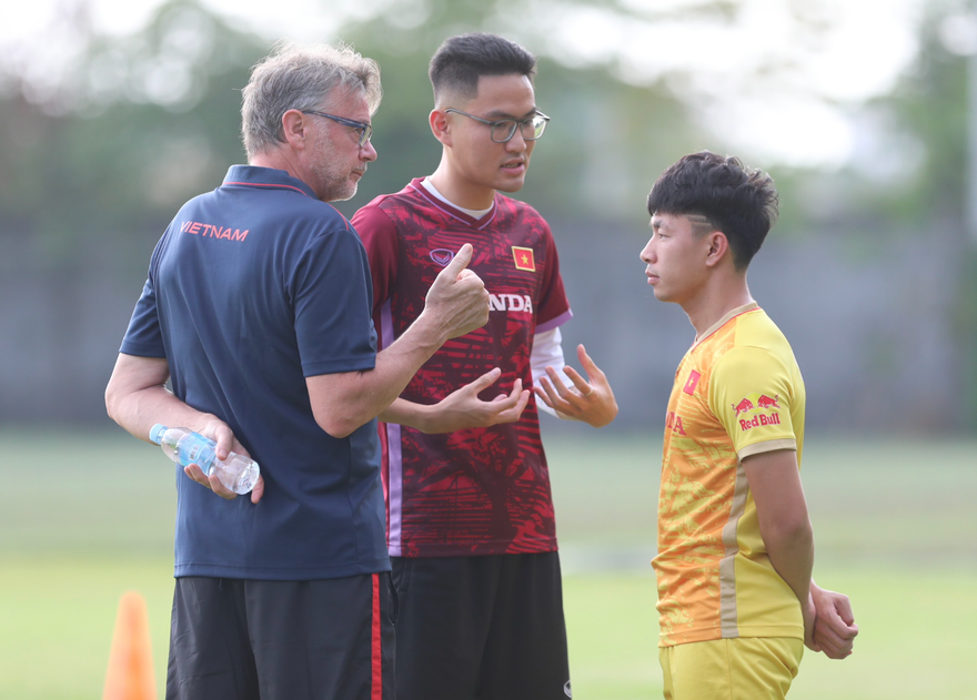 HLV Troussier sẽ giúp U22 Việt Nam bảo vệ thành công HCV SEA Games 32? (ảnh Hữu Phạm)