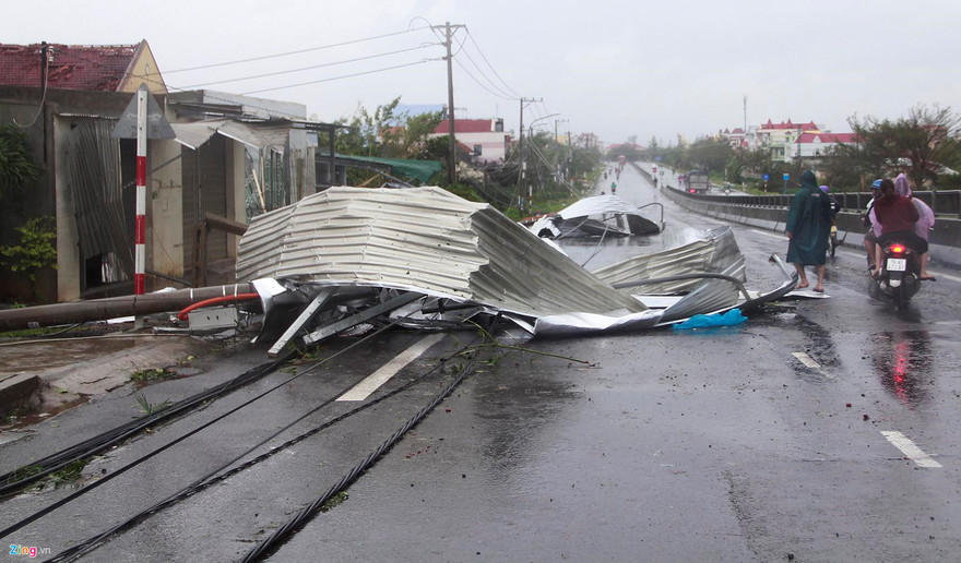Bão số 12 gây thiệt hại nặng nề ở các tỉnh Nam Trung bộ