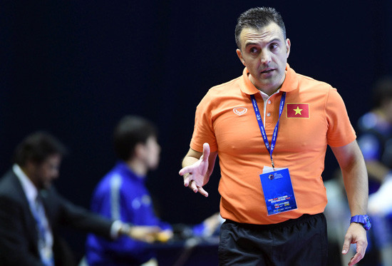 HLV trưởng tuyển Futsal VN Bruno Garcia