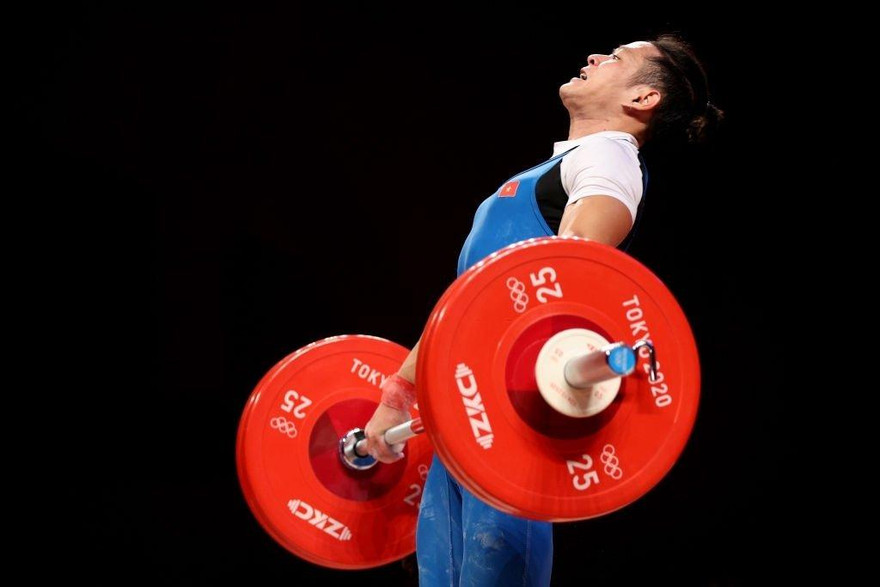 Thạch Kim Tuấn không thành công ở hạng cân 61kg, Olympic Tokyo 2020. 
