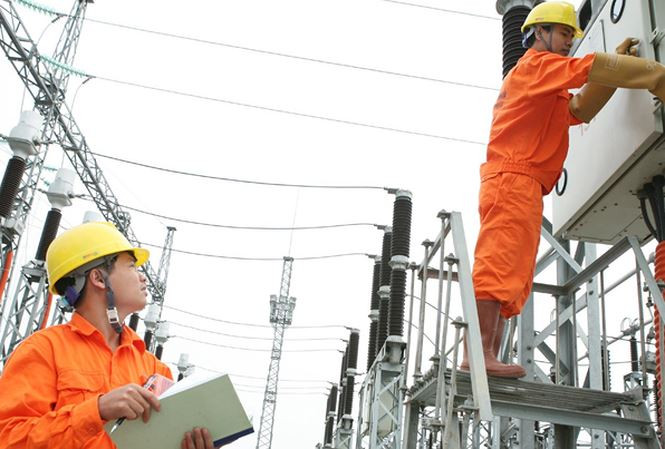 Đại diện Hiệp hội Năng lượng Việt Nam cho rằng, cần tăng mức hỗ trợ nhiều hơn, thông qua giá điện, đối với người nghèo.