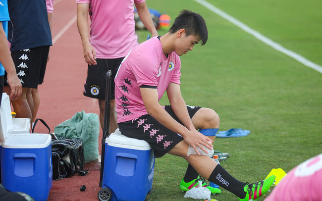 Duy Mạnh nhiều khả năng lỡ trận Siêu cúp Quốc gia-cúp THACO 2020.