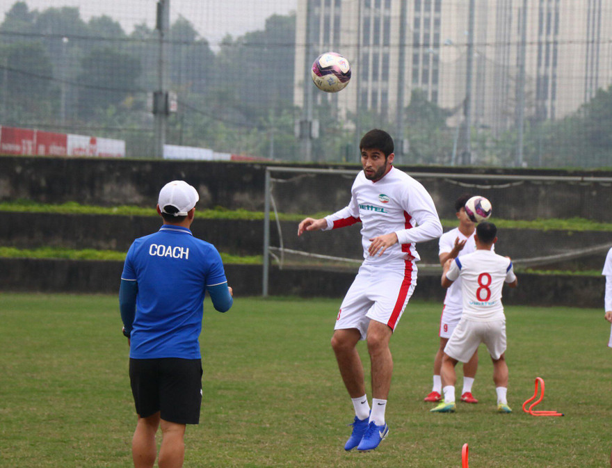 Abdumuminov chính thức được Viettel ký hợp đồng để thi đấu ở LS V-League 2021.