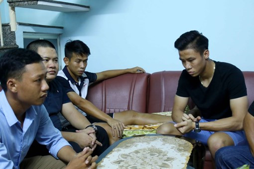 Quế Ngọc Hải khi vào thăm Anh Khoa