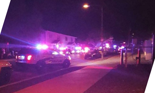 Cảnh sát phong toả hiện trường vụ xả súng