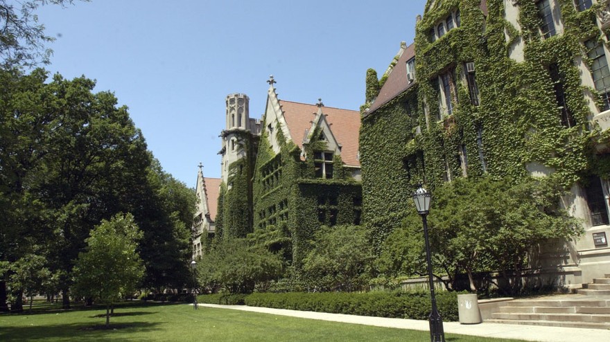Khuôn viên trường Đại học Chicago
