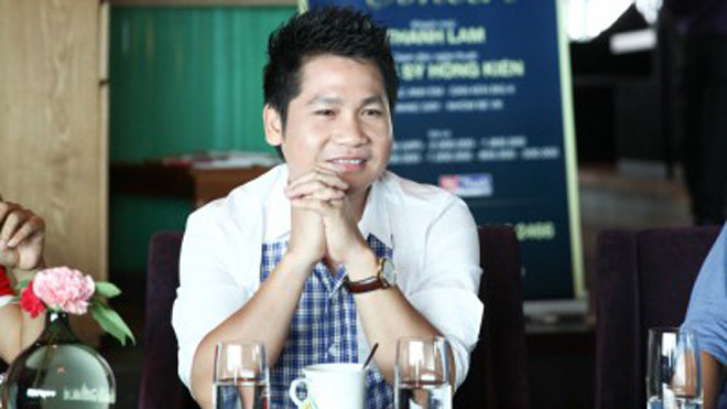 Ca sỹ Trọng Tấn giản dị trong buổi họp báo giới thiệu chương trình 