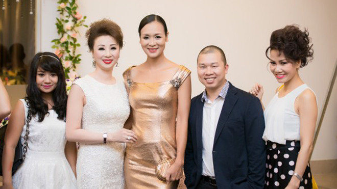 Hải Anh lịch lãm bên dàn người đẹp