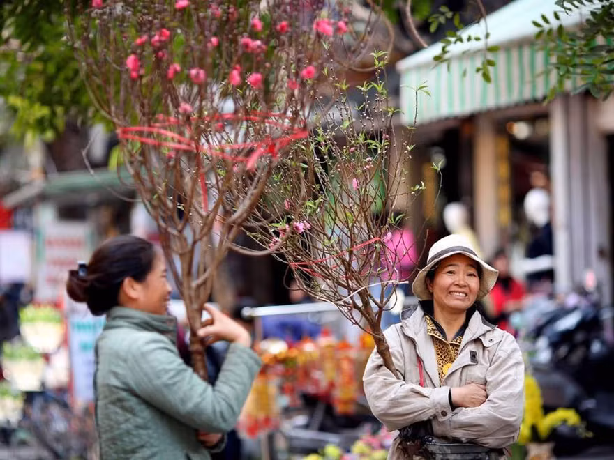 Không khí đón Tết Việt trên báo nước ngoài