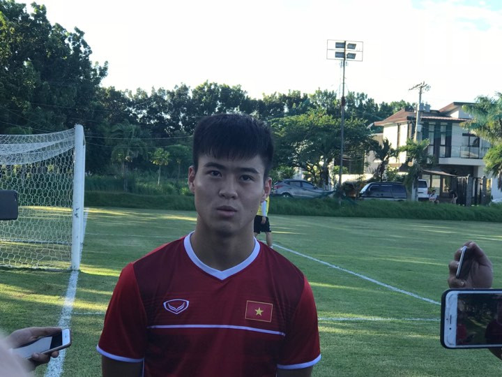 Trung vệ Duy Mạnh tự tin tuyển Việt Nam sẽ giành chiến thắng trước Philippines.