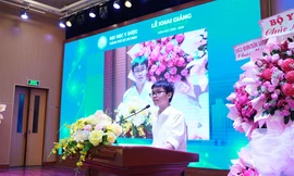 Thủ khoa cả nước trải lòng trong lễ khai giảng 