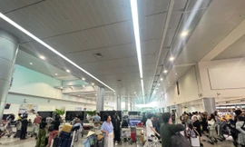 Bất ngờ sân bay Tân Sơn Nhất ngày đầu năm mới 