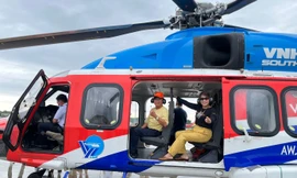 Chương trình khảo sát ngắm thành phố từ trên cao bằng trực thăng. Ảnh: Sở Du lịch TP HCM