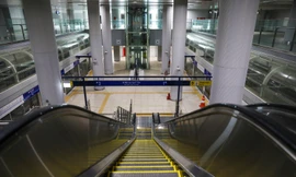 Tạm dừng hoạt động thang cuốn tại ga metro Ba Son