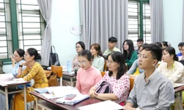 Tuyển giáo viên ở TPHCM: Có môn 1 'chọi' 15, môn lèo tèo vài người thi 