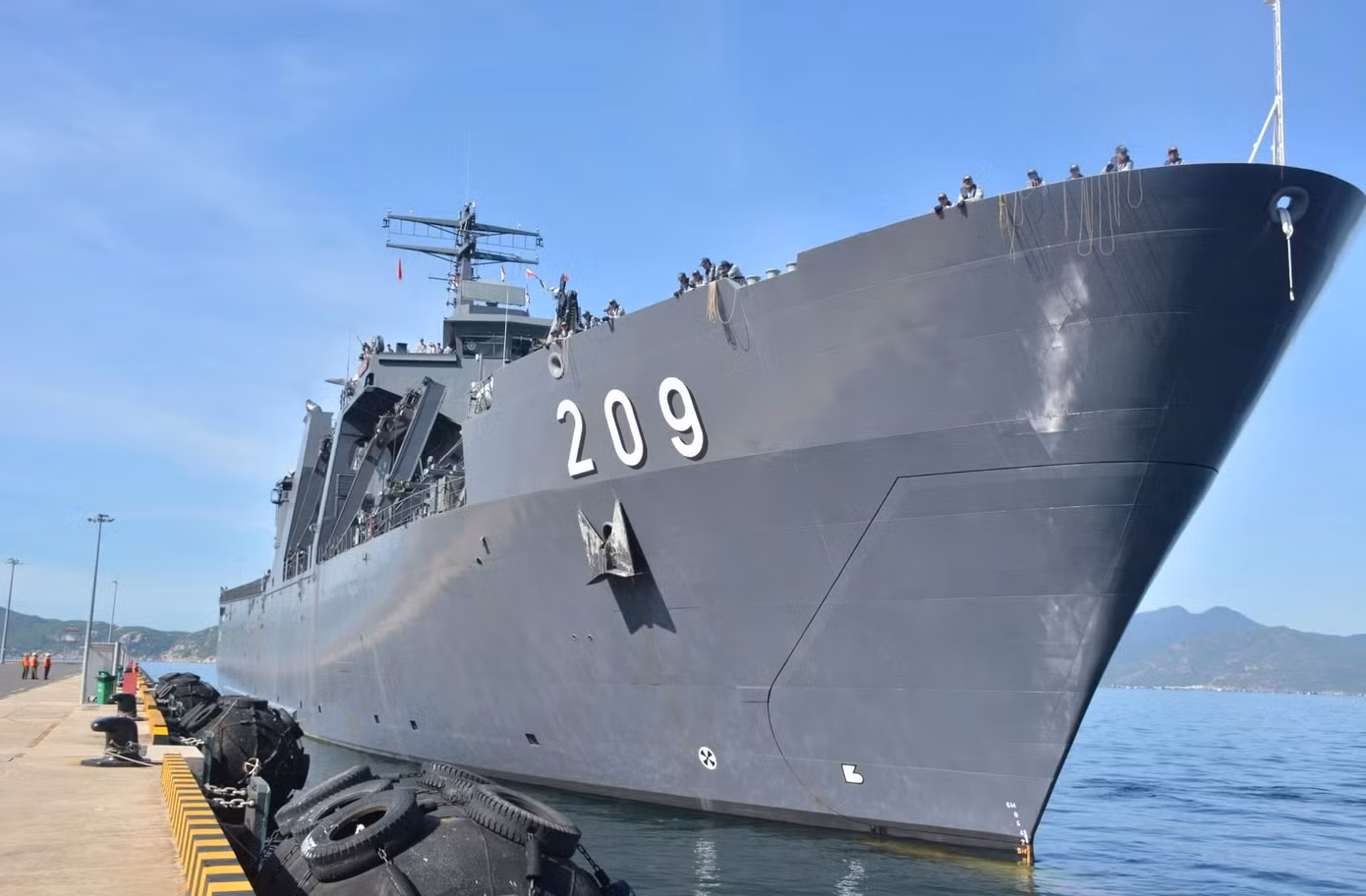 hqs1.jpg