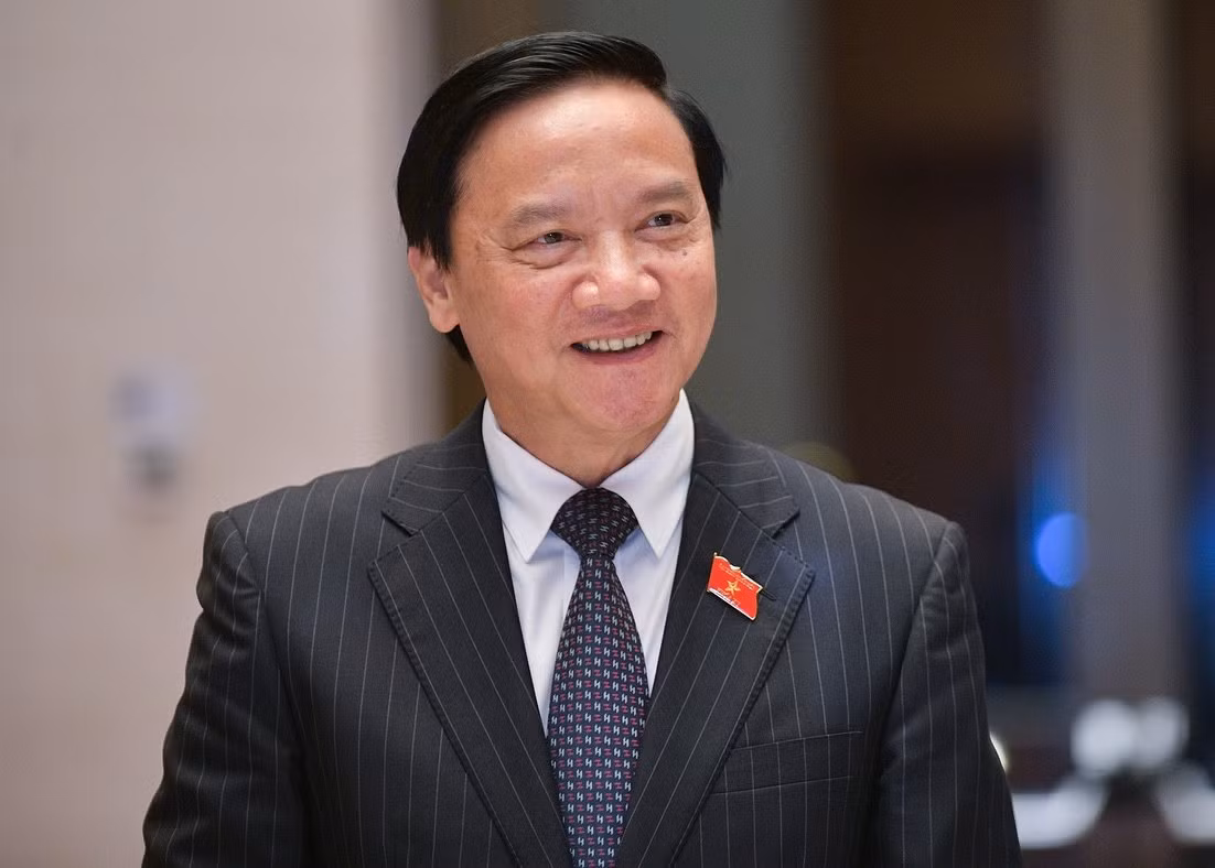 khacdinh1.jpg