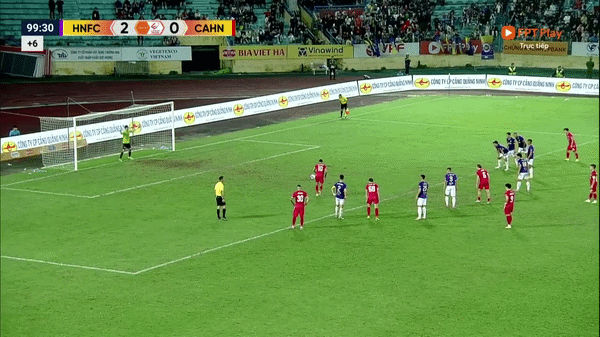 vaovaovaohanoifc2-1conganhanoi-ezgifcom-video-to-gif-converter.gif