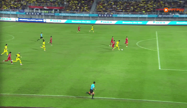 Trực tiếp Malaysia vs Lào 0-0 (H1): Không vào!!! Malaysia thoát thua