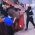 NÓNG 3/6: Lời khai của người đàn ông chồm qua bàn tát nữ nhân viên y tế ở Nghệ An