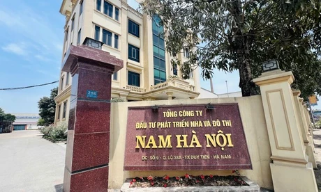 Dồn dập chào bán cổ phiếu