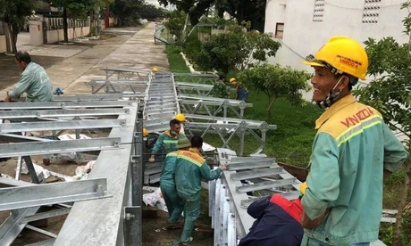 Tân chủ tịch hội đồng quản trị được mua cổ phiếu bằng 1/25 thị giá