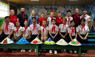 Thiếu nhi Việt Nam tham quan, trải nghiệm văn hóa tại Liên bang Nga 