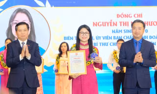Tuyên dương cán bộ, công chức, viên chức trẻ tiêu biểu các cơ quan Đảng Trung ương 
