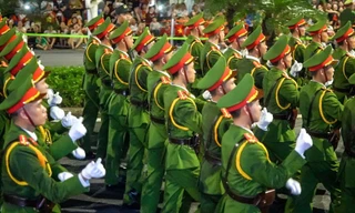 'Điều lệnh bắn tim' gây sốt của khối Nam sĩ quan Cảnh sát nhân dân