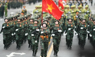 Những 'bông hồng thép' trong lễ diễu binh trên Quảng trường Ba Đình