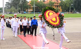 Gương mặt trẻ Việt Nam tiêu biểu và triển vọng năm 2025 báo công dâng Bác 