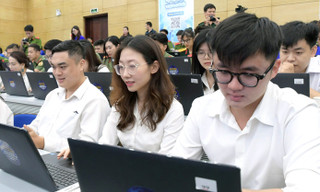 Khởi động cuộc thi Olympic tiếng Anh dành cho cán bộ trẻ năm 2026