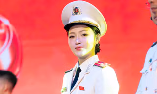 Bóng hồng Gương mặt trẻ Công an tiêu biểu tiên phong 'số hóa' công tác pháp chế