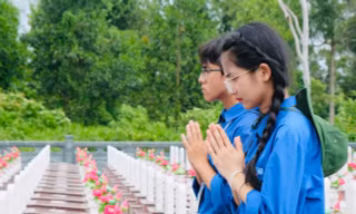 Về tri ân những người lính ‘xẻ dọc Trường Sơn đi cứu nước’