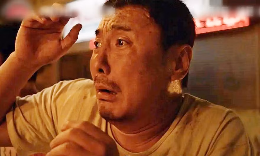 'Vua hài' Thẩm Đằng gây choáng