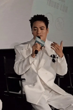 Võ Tấn Phát bị đạo diễn "dằn mặt" khi đóng Làm Giàu Với Ma 2