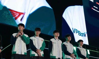 Năng lượng bùng nổ: 6 tiếng khán giả hò reo không ngớt trong buổi fan meeting của T1 tại Hà Nội