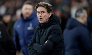 Thomas Frank mất việc sau 8 tháng dẫn dắt Tottenham.