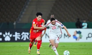 Đình Bắc bùng nổ trong trận đấu với U23 UAE.