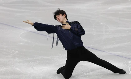 'Viral cõi mạng' ngôi sao trượt băng nghệ thuật Olympic đẹp trai nhất