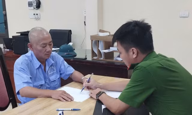 Tạm giữ hình sự lái xe buýt gây tai nạn khiến cặp vợ chồng tử vong