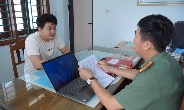 Chiếm đoạt hàng chục tỷ đồng bằng chiêu đánh cắp SIM điện thoại từ xa