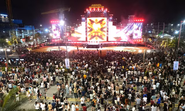 Hàng nghìn người khai hội Tuần văn hóa, du lịch 2026 