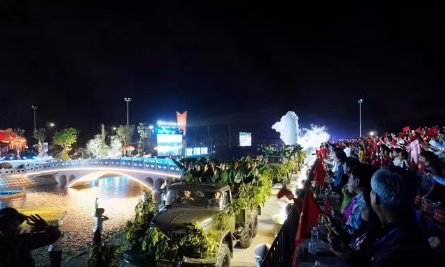 Thắp sáng ký ức, đánh thức niềm tự hào dân tộc bên bờ sông Gianh 