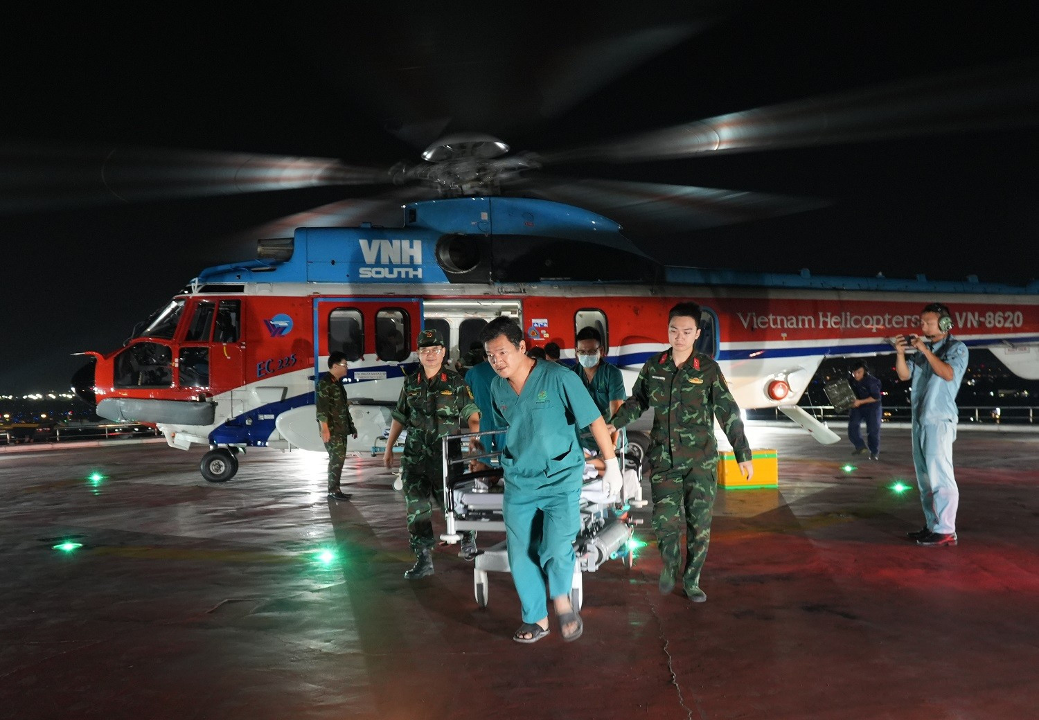 An ninh hàng không Côn Đảo hỗ trợ kịp thời chuyến bay trực thăng cứu bệnh nhân đột quỵ