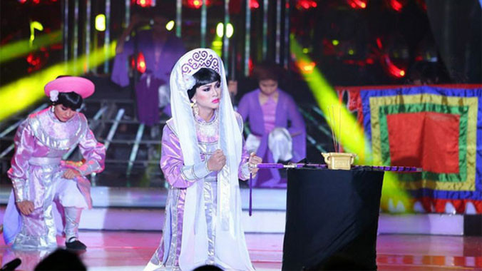 Hoài Lâm diễn lại vai của cố nghệ sĩ Thanh Nga trong “Tiếng trống Mê Linh”