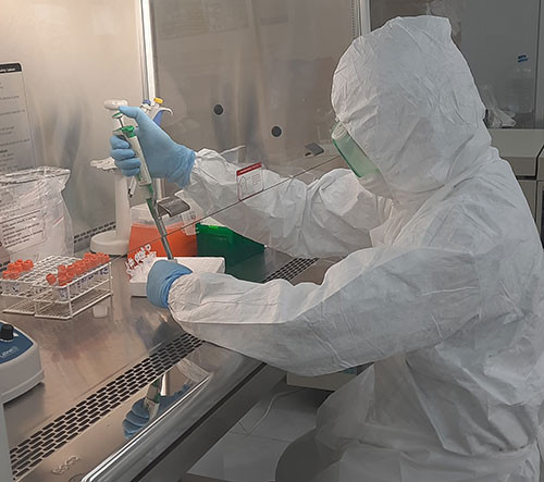 Bình Thuận nói gì về việc 'mượn' 2 máy xét nghiệm COVID - 19?