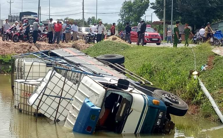 Tai nạn liên hoàn khiến 3 người chết tại chỗ
